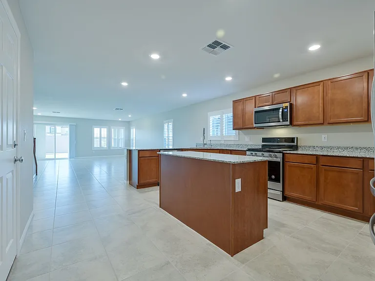 9792 Newcastle Spring Ave — Photo 7