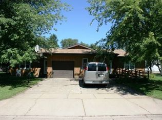 2724 Hallie Ln, Eau Claire, WI 54703