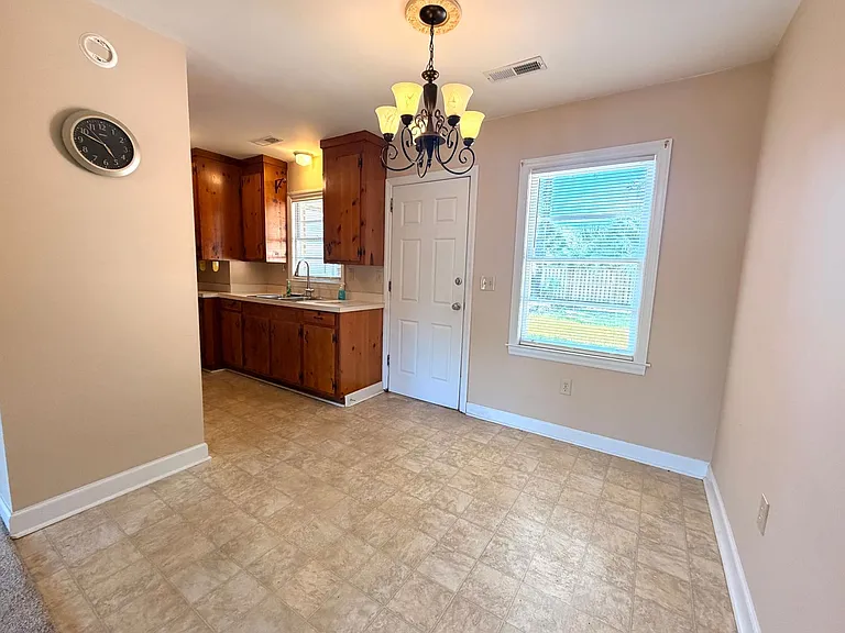 639A Windermere Blvd — Photo 5