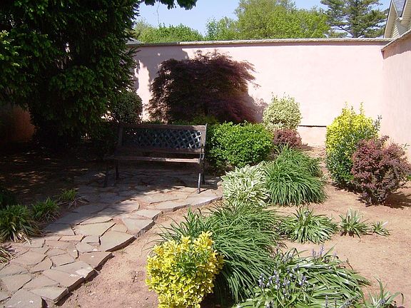 Side Yardf