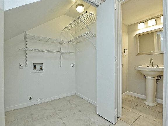 2nd image of 1210 Hollow Creek Dr APT 3