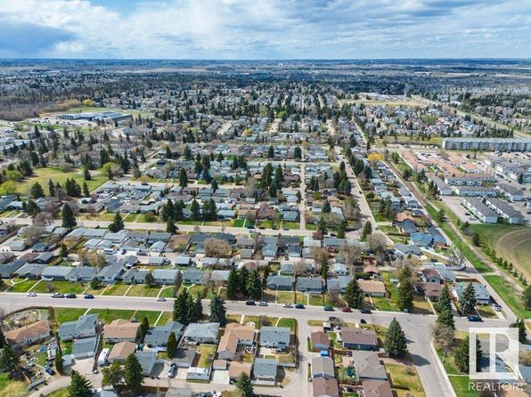 38 Balmoral Dr, Spruce Grove, AB T7X 1C8