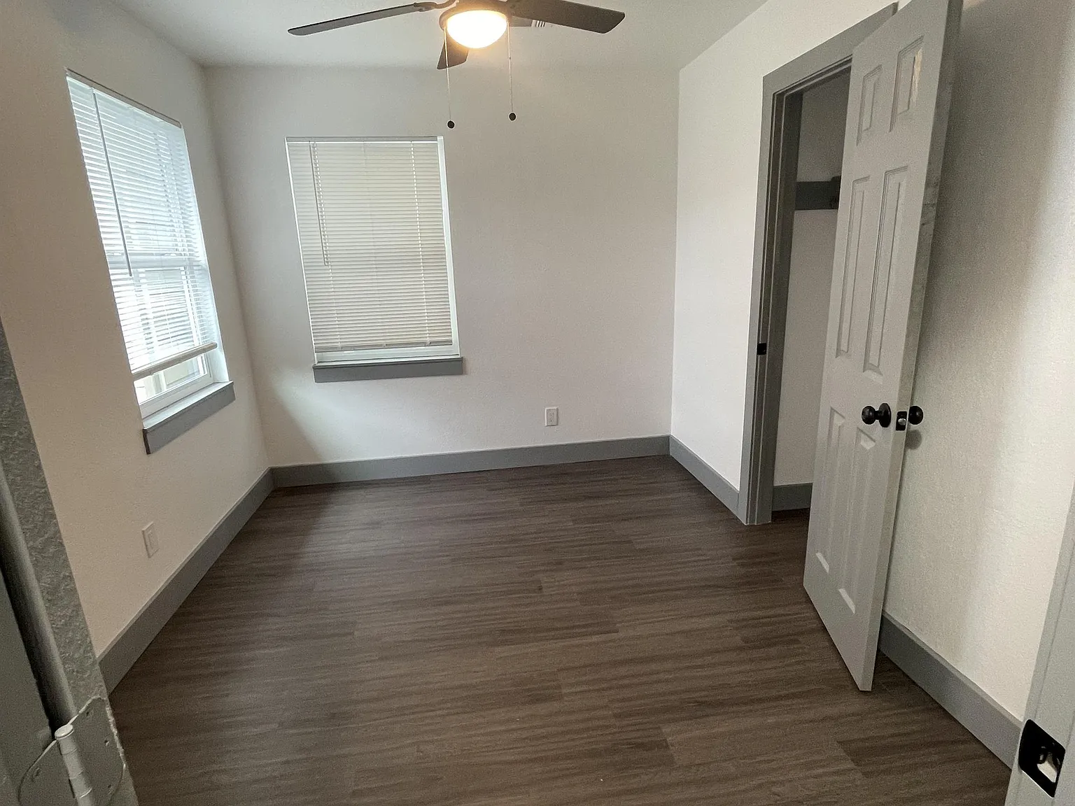 3415 Jackson St — Photo 3