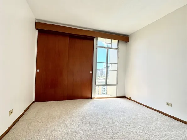 1519 Nuuanu Ave APT 1641, Honolulu, HI 96817