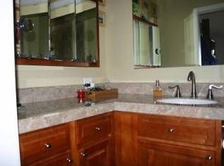 600 Phillips Dr, Penngrove, CA 94951