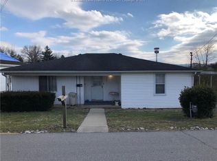 320 Summers Addition, Milton, WV 25541