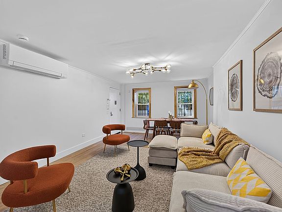 4th image of 41 Putnam Ave #1