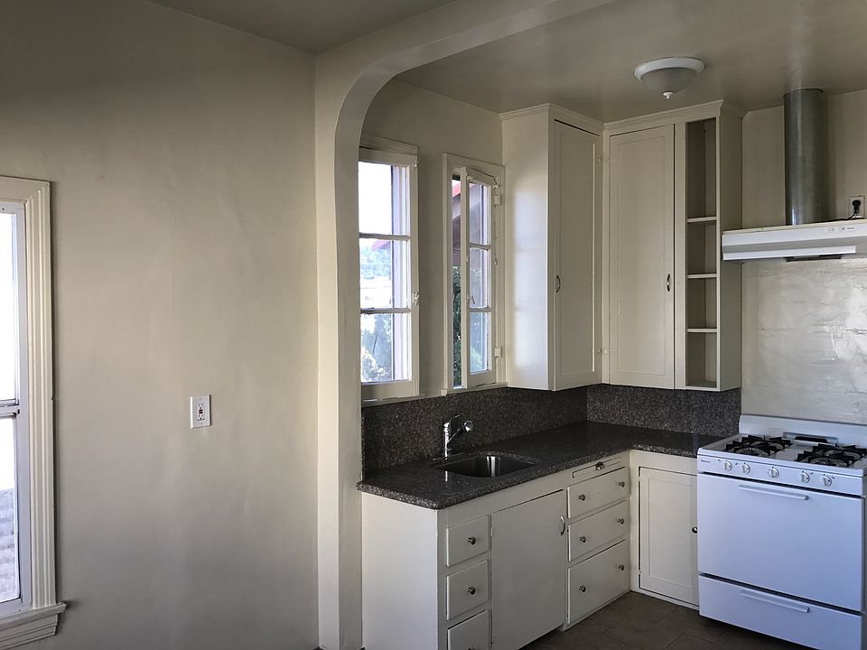 2nd image of 337 Arden Ave APT 8