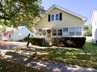 84 Penrose St, Springfield, MA 01109