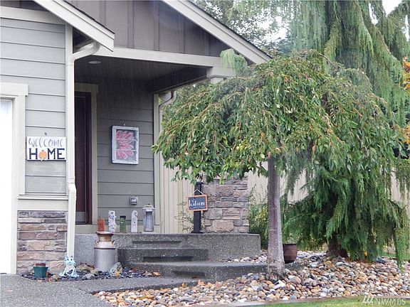 3rd image of 28520 71st Dr NW