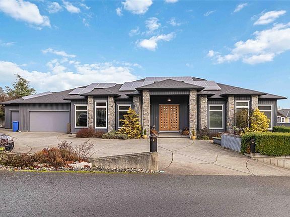 4th image of 532 Sentinel Dr