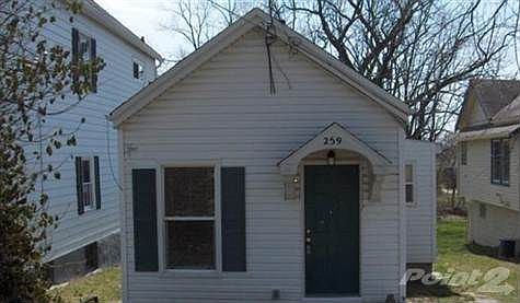 Owners and investors, look no further for a fully rehabbed home ready for new occupants.
