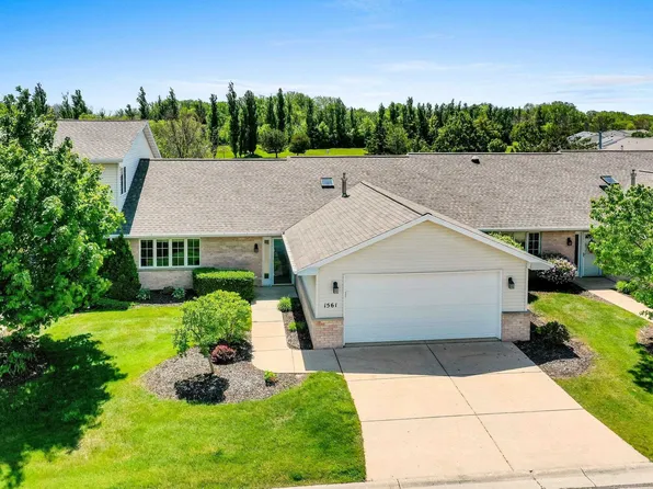 1561 River Pines Dr, Green Bay, WI 54311