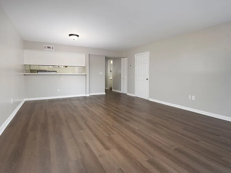 Stone Ridge Apartments — Photo 32