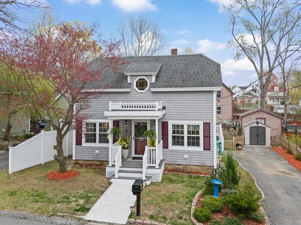 5 Howard Street, Derry, NH 03038