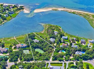 130 Middle Pond Rd, Southampton, NY 11968