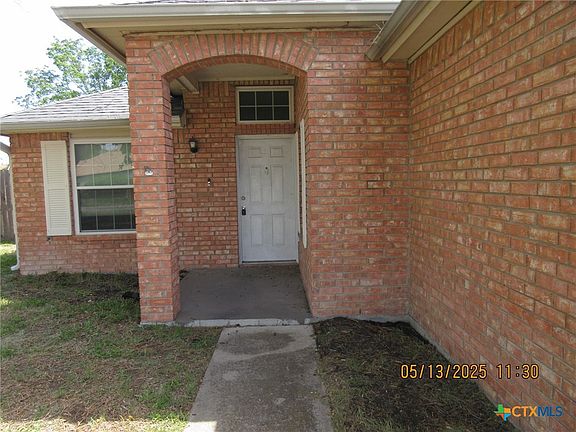 3rd image of 513 Hogan Dr