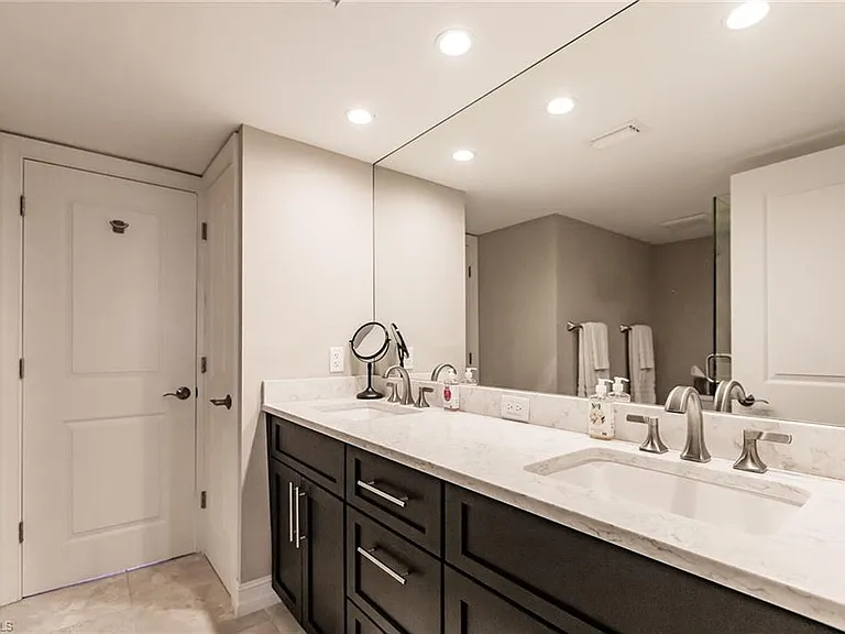 9375 Gulf Shore Dr #302 — Photo 16