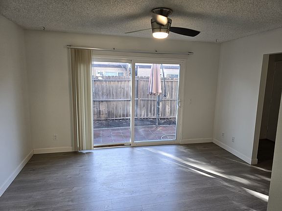 4th image of 12302 Runnymede St Unit 3
