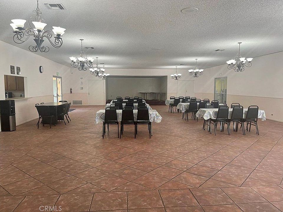 1st image of 320 N Park Vista St Space 19