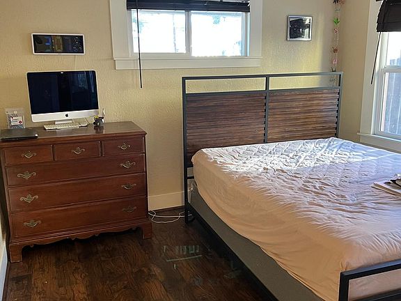 5th image of 2400 Harrington Ave #1