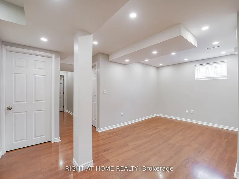 2 Iangrove Ter — Photo 6