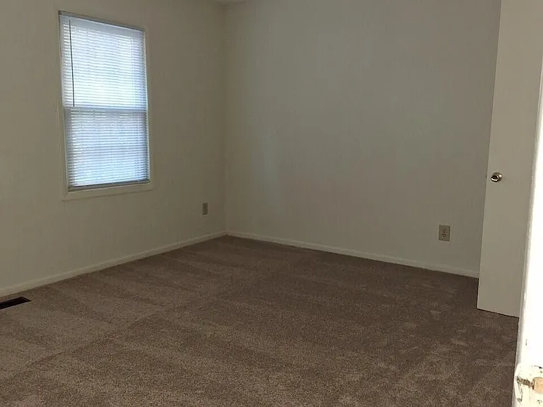104 Eric Ct #A — Photo 12