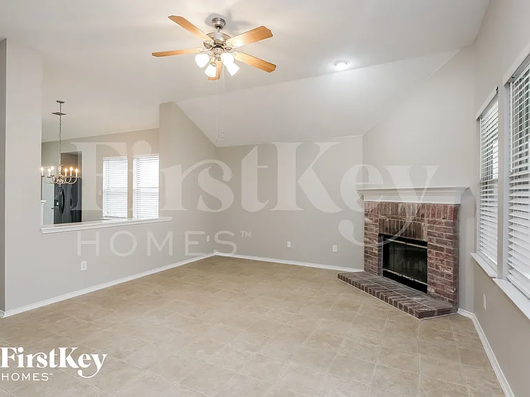 1829 Canvasback — Photo 6