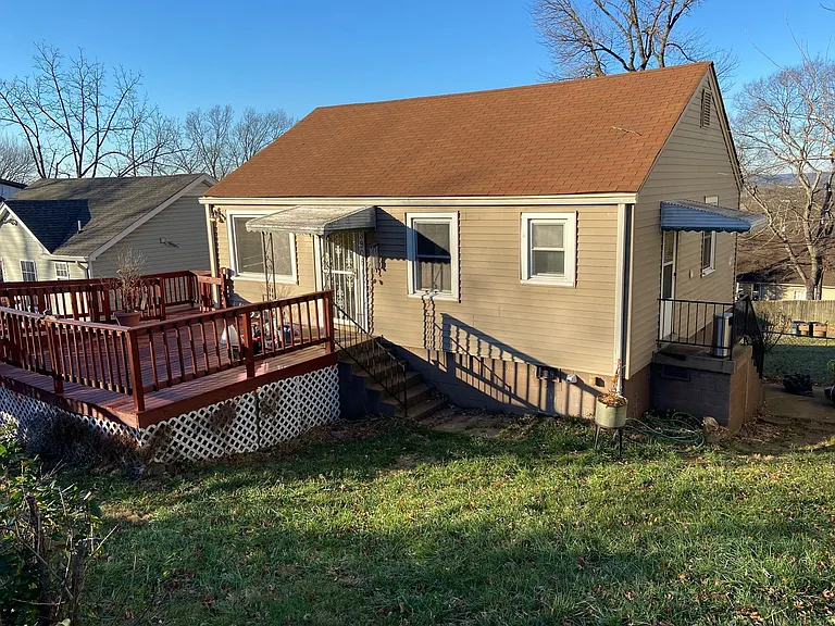 3806 Dakota Ave — Photo 1