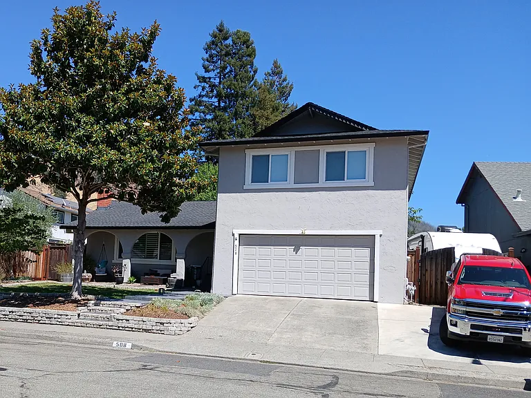 508 San Juan St — Photo 2