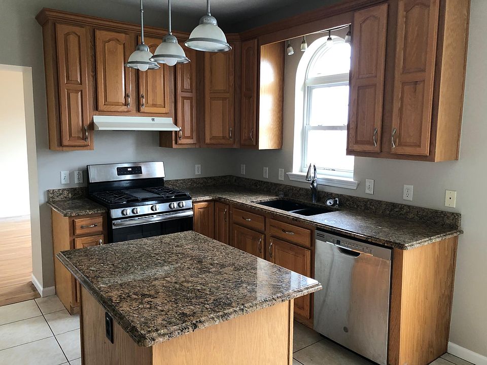 1st image of 6026 Creekside Dr