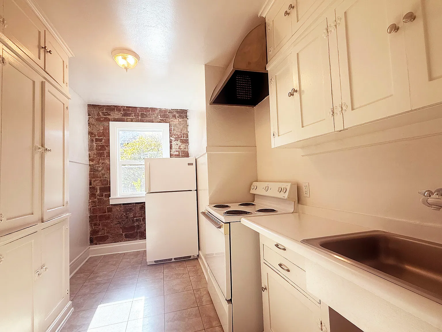 1 bed, 600 sqft, $1,440 — Photo 4
