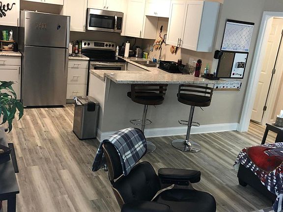 3rd image of 1507 Highland Ave APT B205