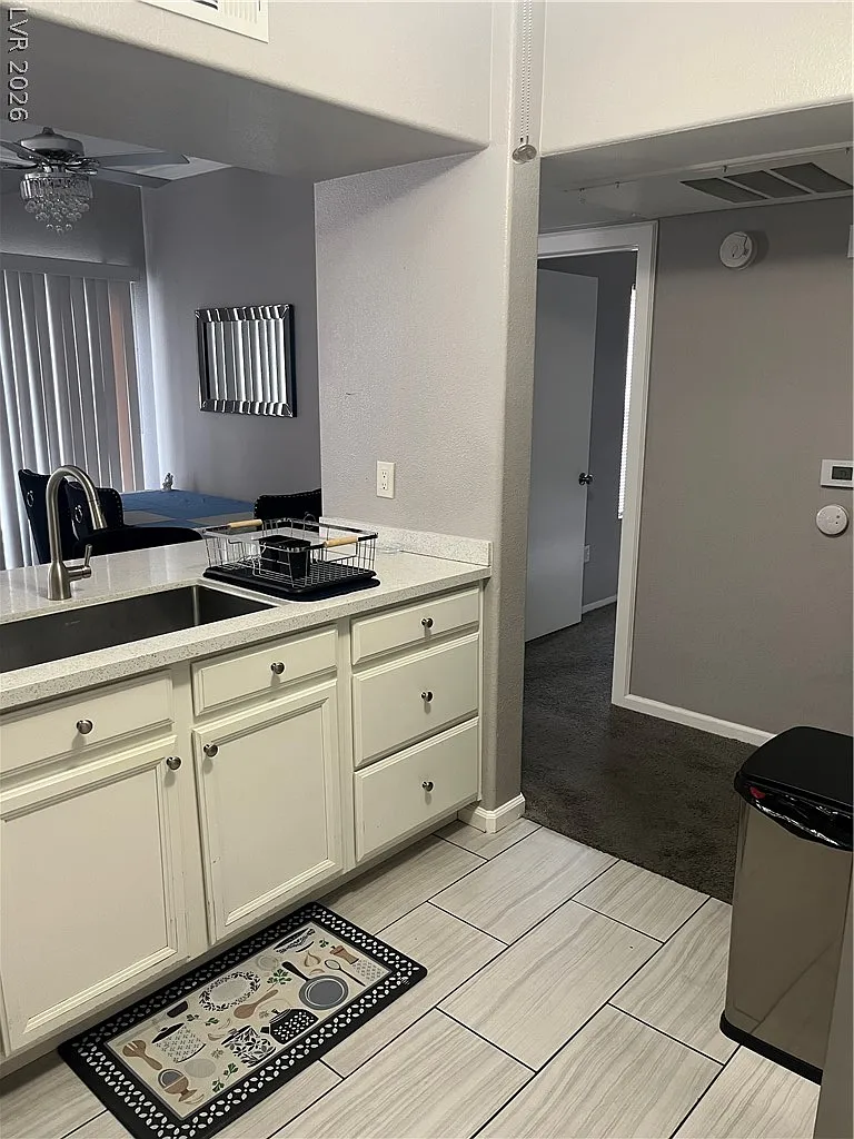 2 bed, 2.0 bath, 937 sqft, $3,750 — Photo 2