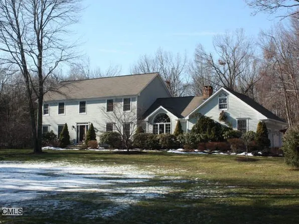 6 Golden Pond Rd, Newtown, CT 06470