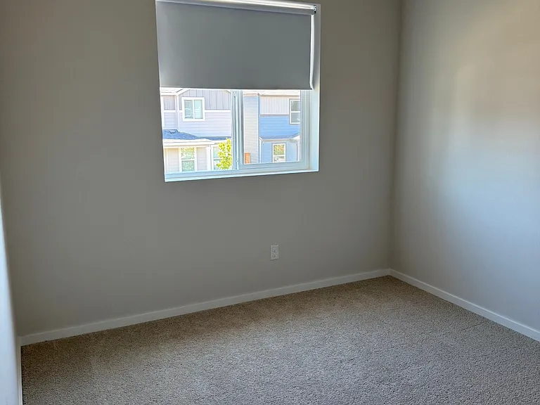 1100 SE 193rd Pl — Photo 7