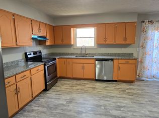 410 Wagon Wheel Trl #410, Radcliff, KY 40160