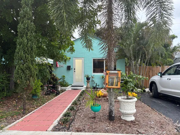 2241 ARTHUR Street, Hollywood, FL 33020