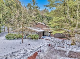 300 Beaupland Rd, Bear Creek, PA 18602