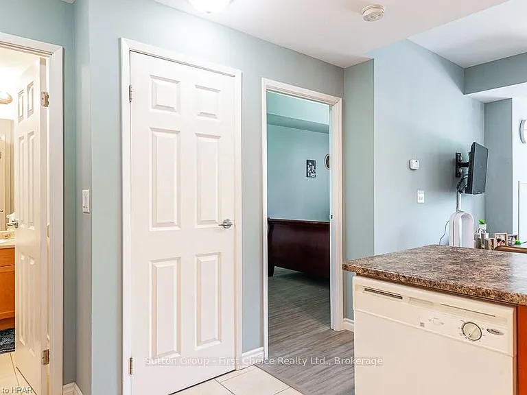 400 Romeo St N #207 — Photo 16