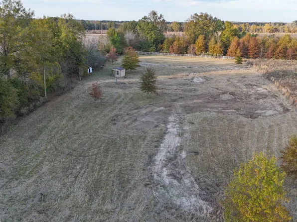 751 S Blankston Rd, Columbia, LA 71418