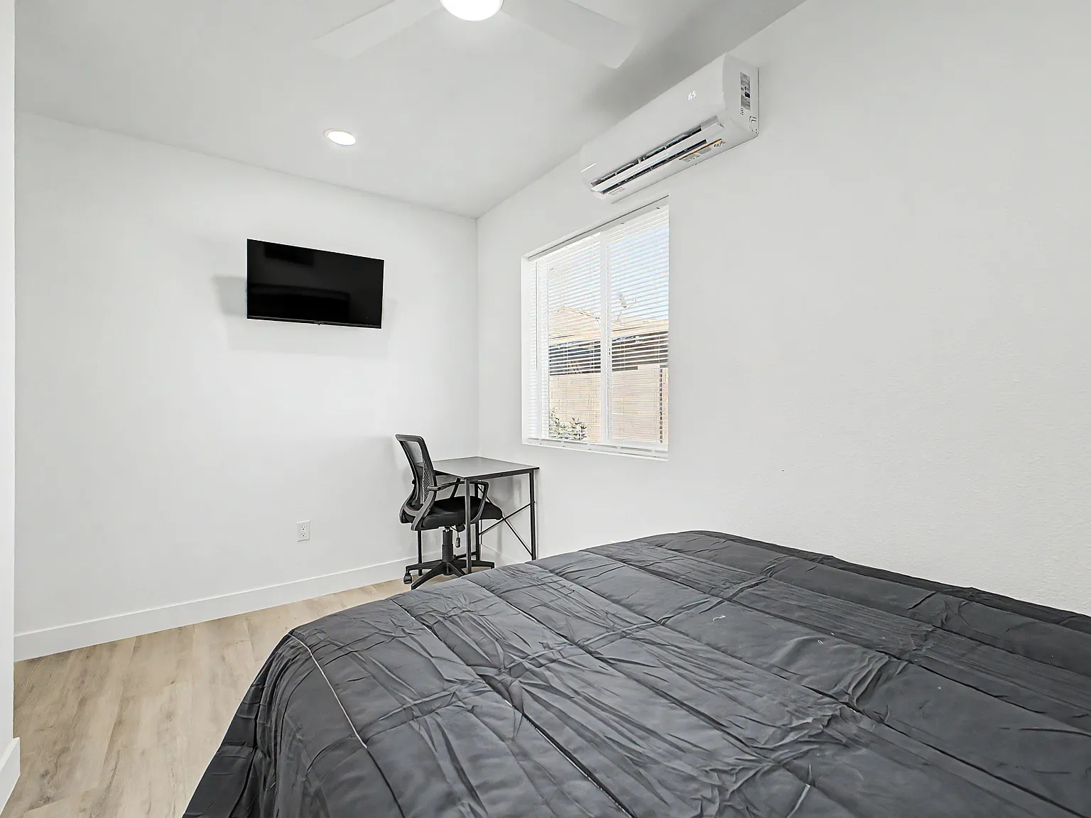 4 bed, 6.0 bath, 1470 sqft, $1,248 — Photo 4