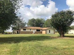 4802 Wildwood Ln, Springdale, AR 72762