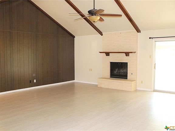 3rd image of 1715 Driftwood Dr