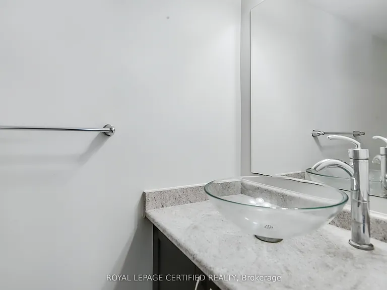 37 Wilkie Cres — Photo 7
