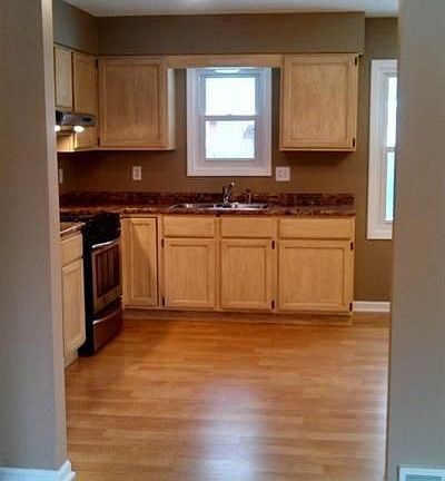 4th image of 57525 Rumshire Dr