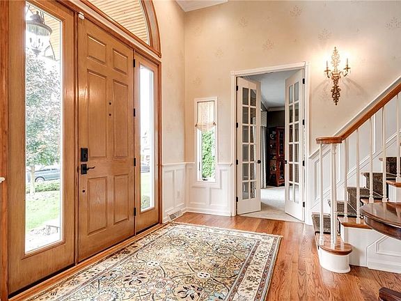 5th image of 8857 Waterview Cir