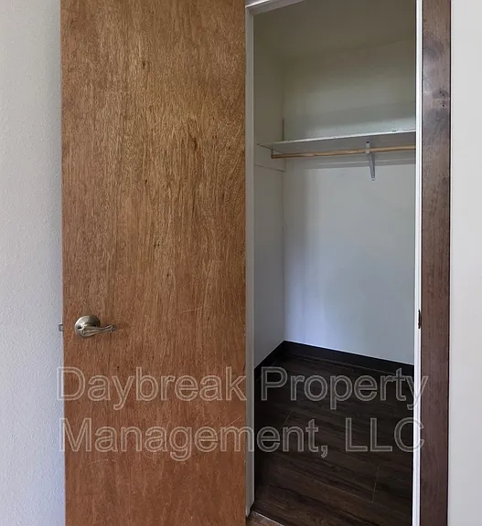 41 8th Ave N #15 — Photo 11