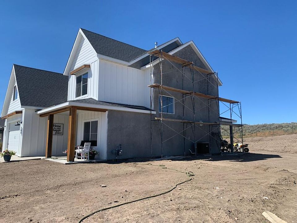 2nd image of 628 N Creekview Dr