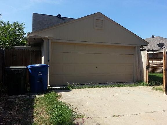 2nd image of 2149 Cordoba Dr